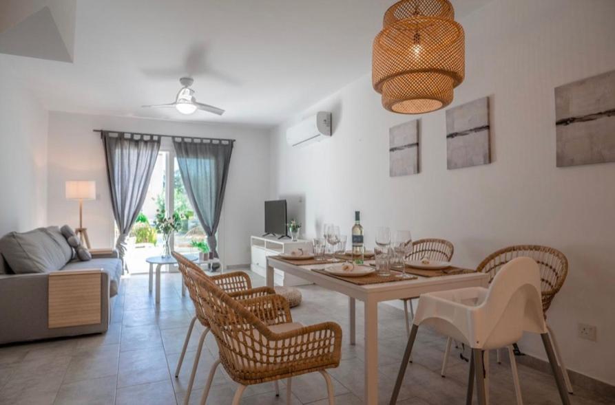 Holiday Cosy Home Пафос Экстерьер фото